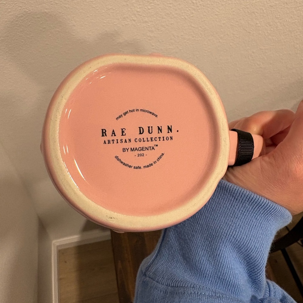 🐾💗 Rae Dunn “FUR MOM” Pink Paw Print Mug 💗🐾 - Picture 4 of 4